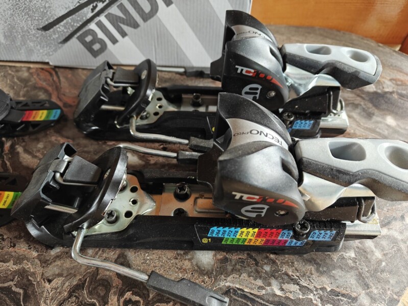 ZJAZDOVÉ SENIORSKÉ VIAZANIE TECNO PRO TC 100